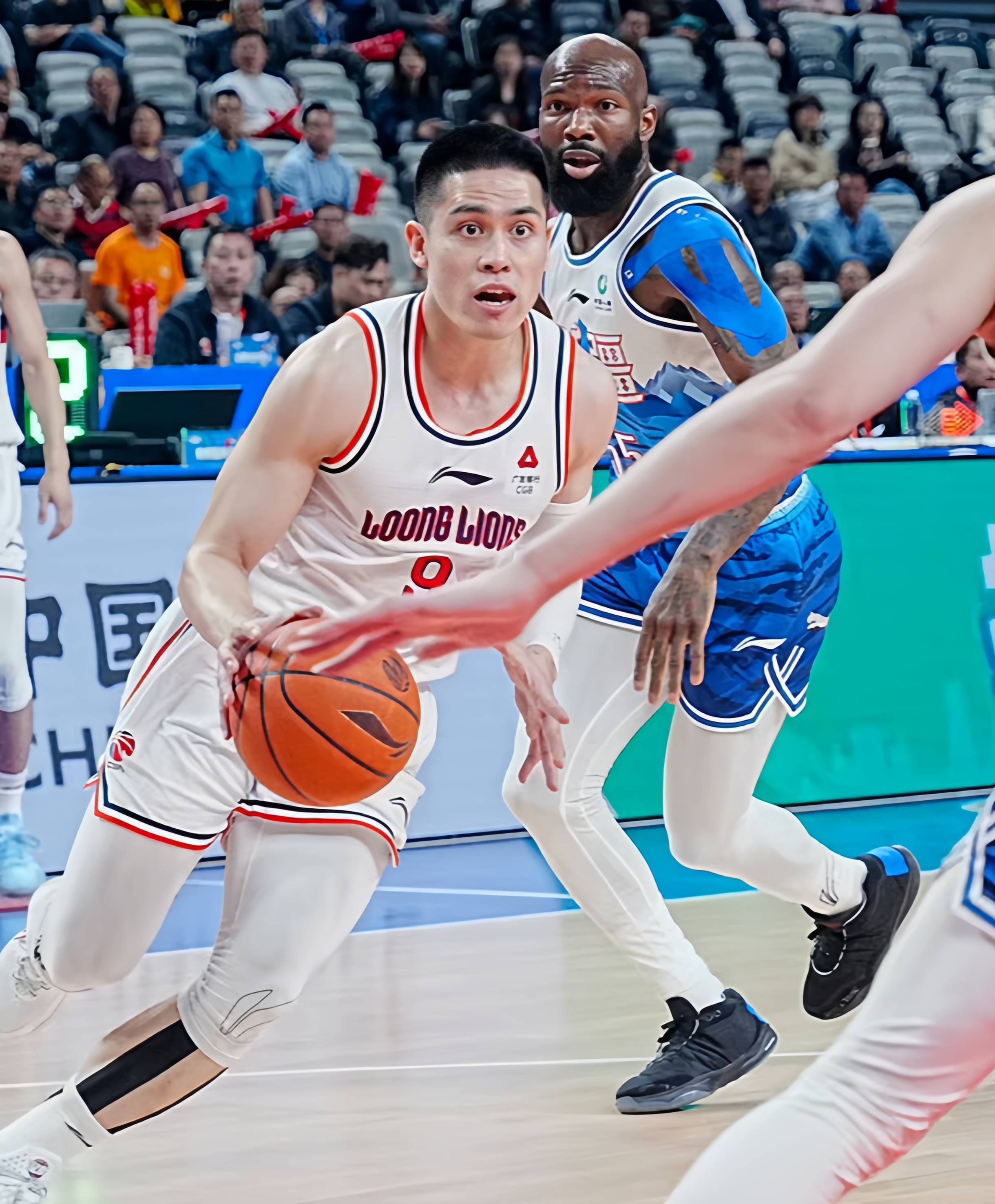 爱游戏官网包含冲刺阶段布鲁克林篮网调整名单以备CBA常规赛;外线爆发环节打磨;话题不断;身体对抗强度拉满的词条